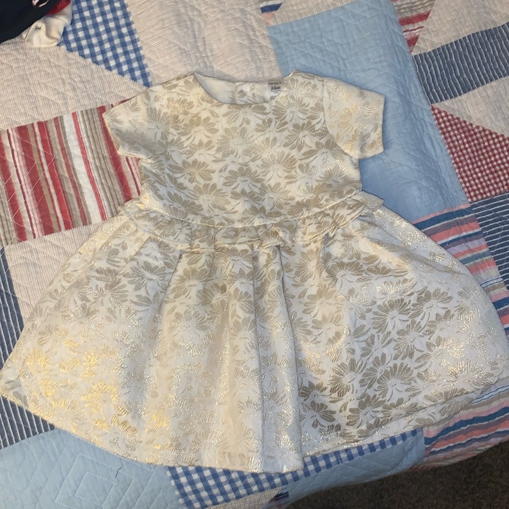 Baby girl Carter’s gold floral print dress - 24 months 🐣
